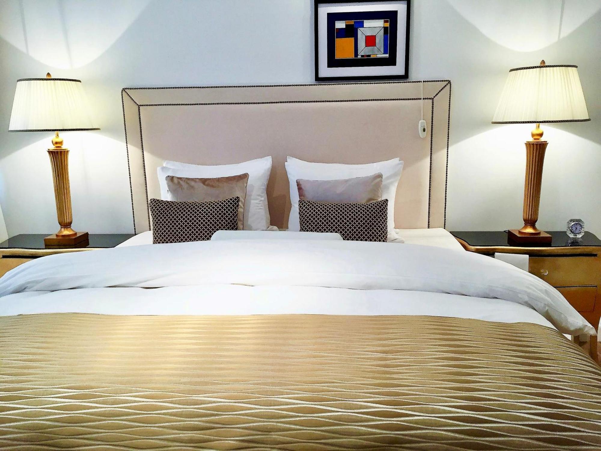 Mondrian Luxury Suites & Apartments Market Square I Warsawa Ruang foto